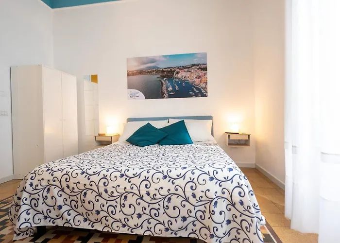 Resta Cu'mme Vomero Napoli
